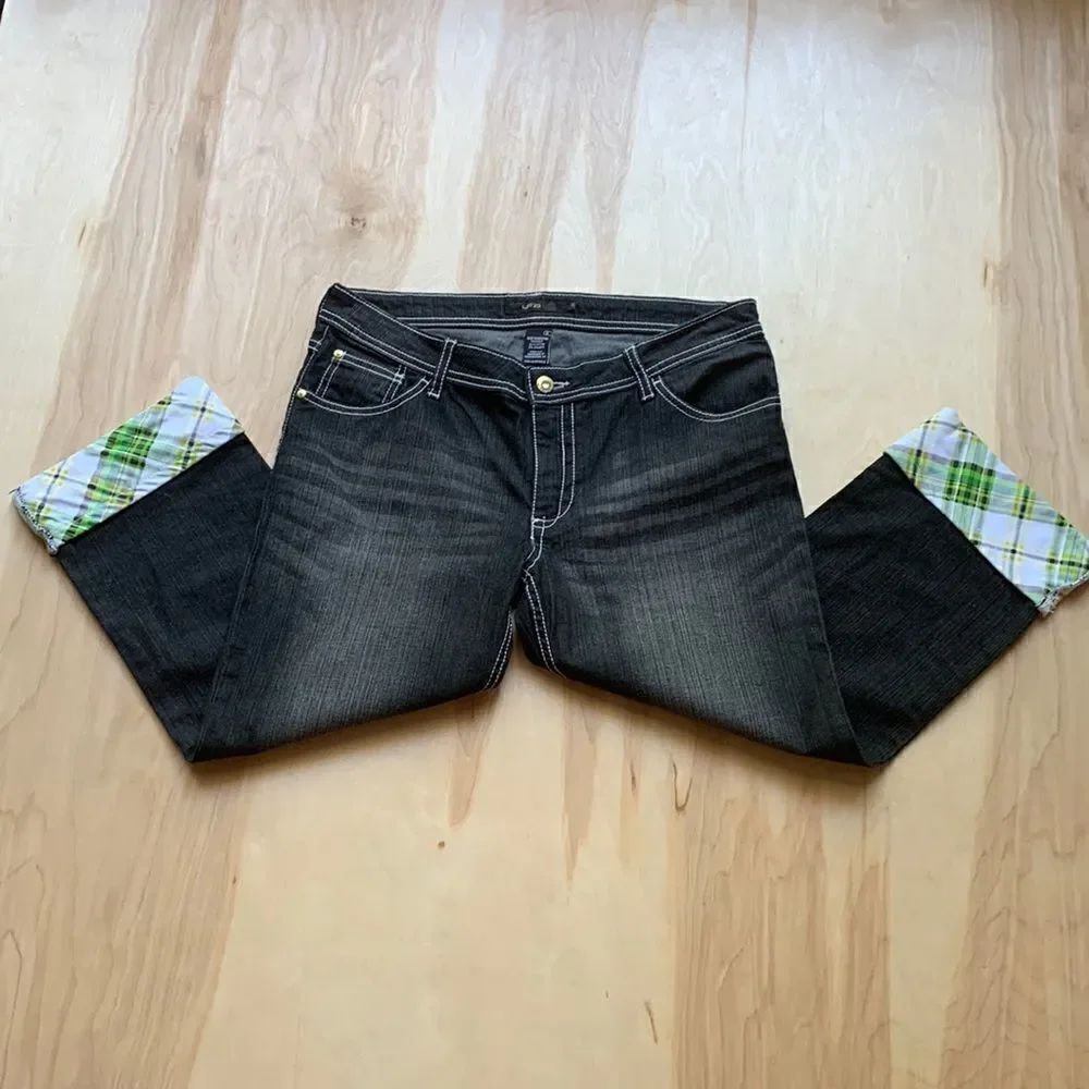 Lot29 Denim Capris 